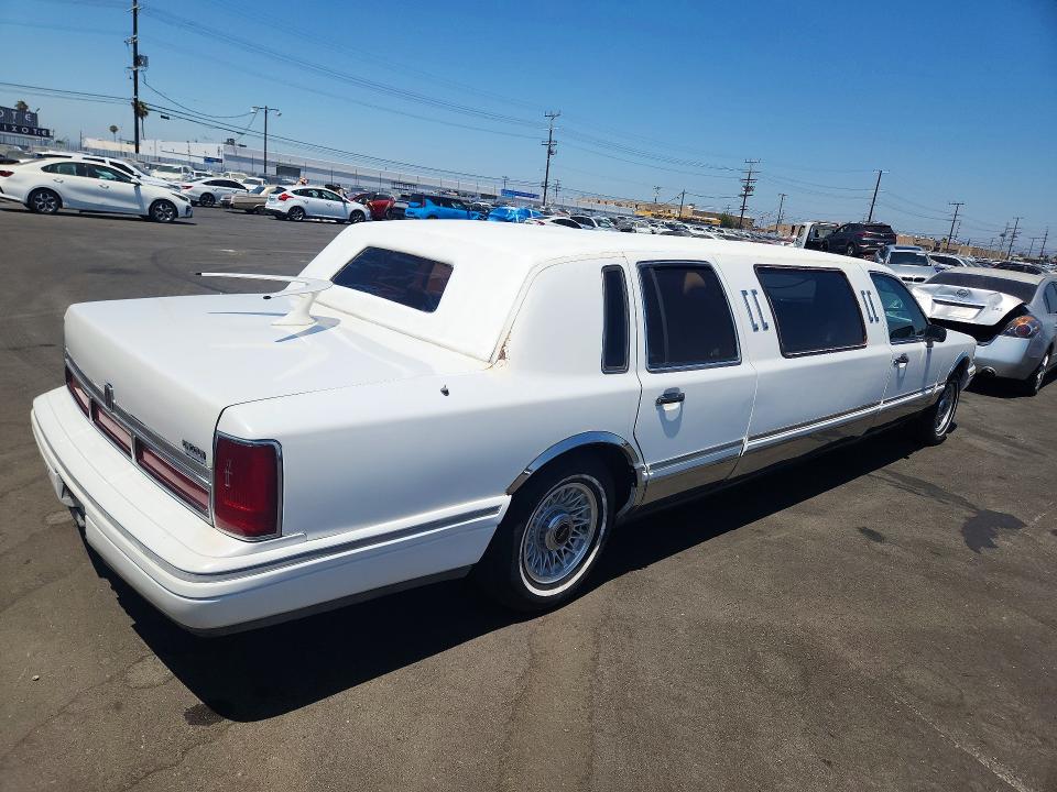 58934096 :رقم المزاد ، 1LNCM81F4LY774661 vin ، 1990 Lincoln Town Car مزاد بيع