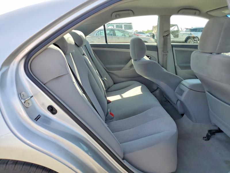 55806786 :رقم المزاد ، 4T1BF3EKXAU053216 vin ، 2010 Toyota Camry مزاد بيع