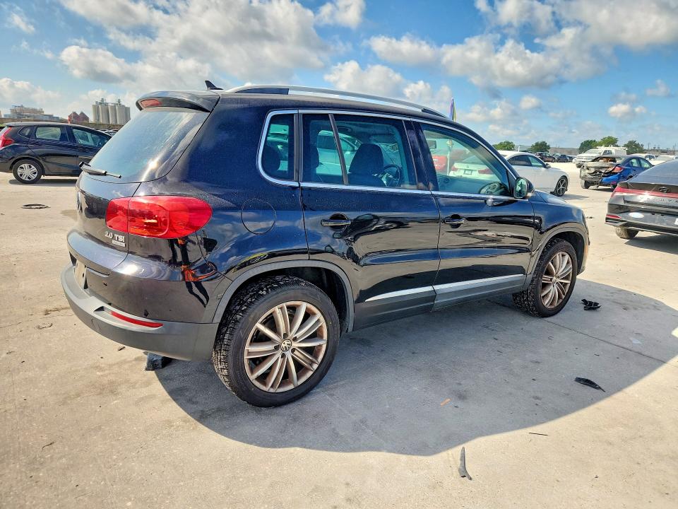 56807326 :رقم المزاد ، WVGBV3AX0EW534591 vin ، 2014 Volkswagen Tiguan مزاد بيع