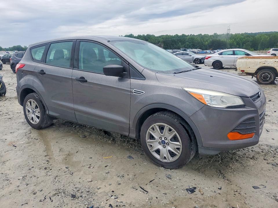2013 Ford Escape მანქანა იყიდება აუქციონზე, vin: 1FMCU0F70DUB12104, აუქციონის ნომერი: 57118736