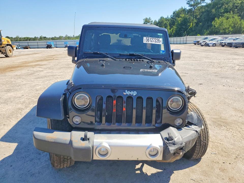 56127226 :رقم المزاد ، 1C4BJWEG2FL560950 vin ، 2015 Jeep Wrangler Unlimited مزاد بيع