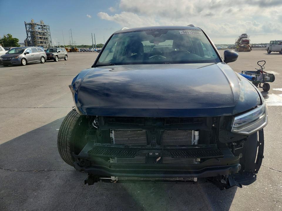 58912986 :رقم المزاد ، 3VV3B7AX1NM149809 vin ، 2022 Volkswagen Tiguan مزاد بيع