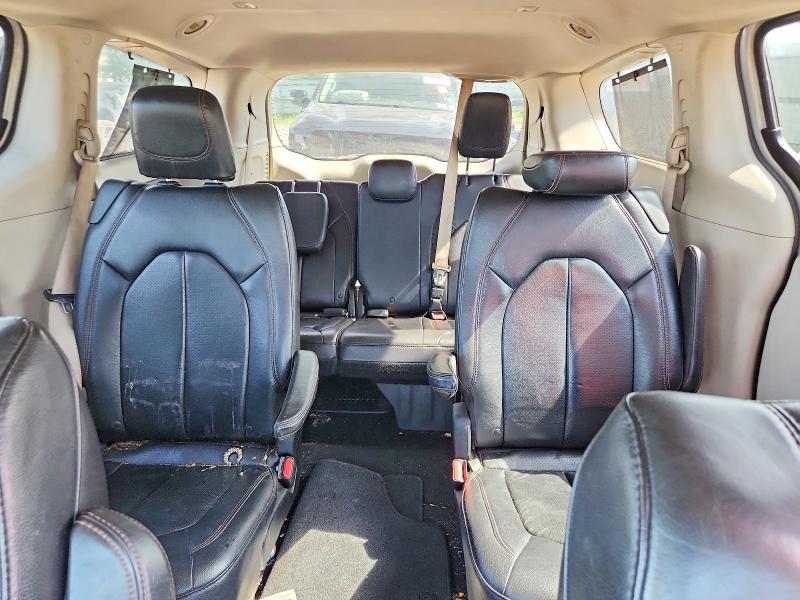 54767816 :رقم المزاد ، 2C4RC1BG5JR119765 vin ، 2018 Chrysler Pacifica مزاد بيع