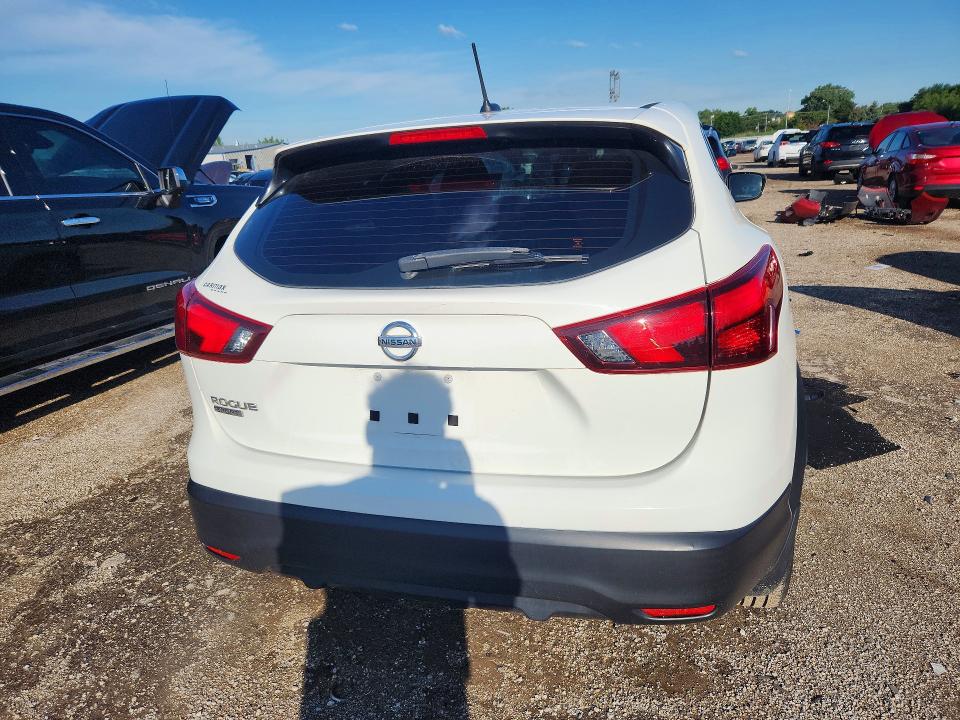 2017 Nissan Rogue Sport მანქანა იყიდება აუქციონზე, vin: JN1BJ1CP5HW025685, აუქციონის ნომერი: 58331146