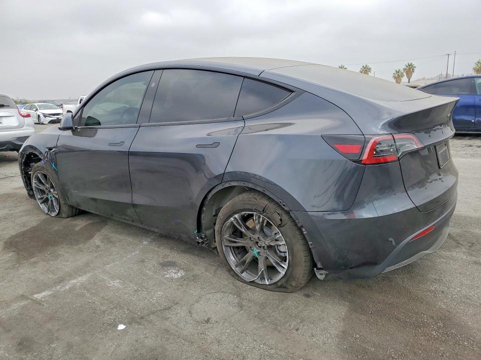 58719786 :رقم المزاد ، 7SAYGDEDXSF314294 vin ، 2025 Tesla Model Y مزاد بيع