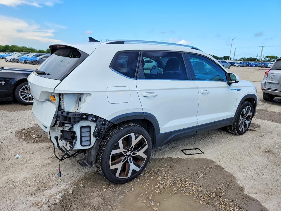 2022 Volkswagen Taos მანქანა იყიდება აუქციონზე, vin: 3VV2X7B29NM064927, აუქციონის ნომერი: 57351066