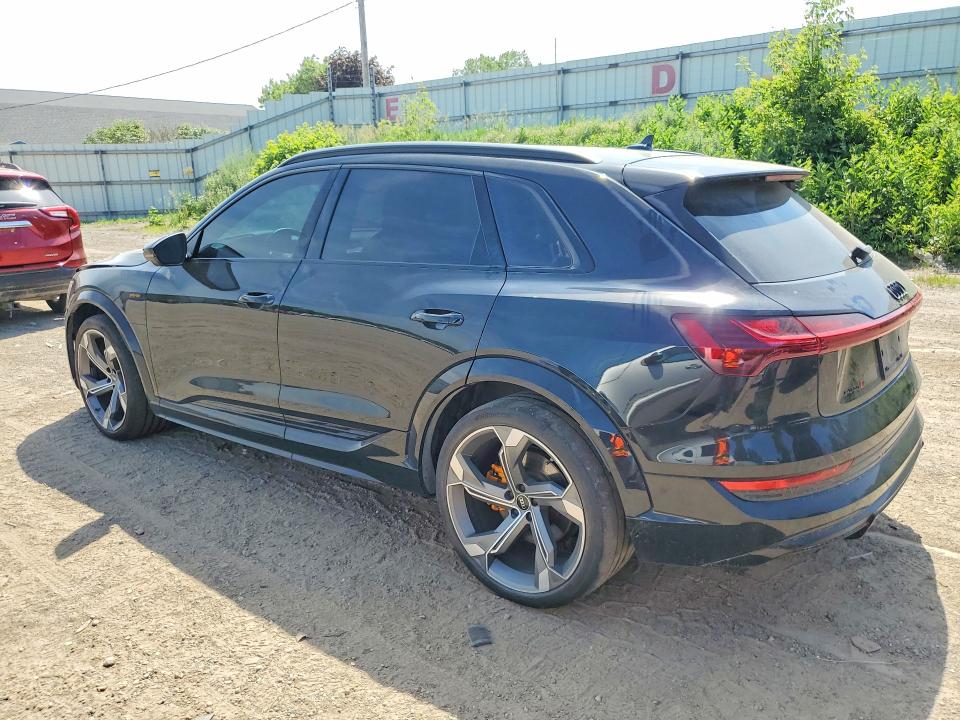 2022 Audi E-tron S მანქანა იყიდება აუქციონზე, vin: WA1VCBGE3NB039763, აუქციონის ნომერი: 56596386