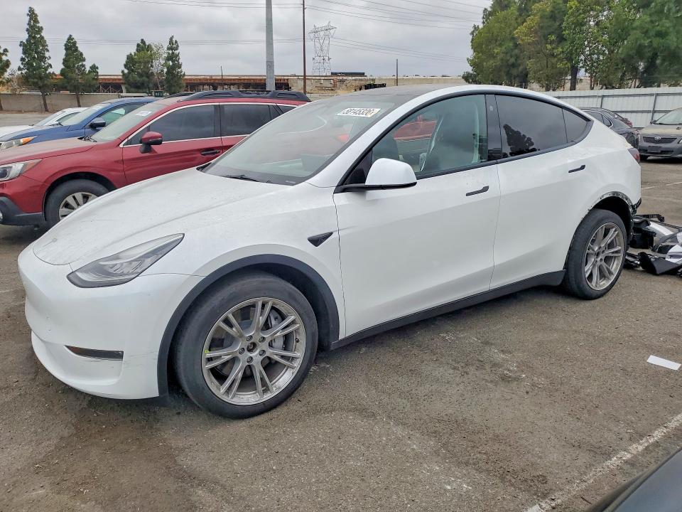 58145326 :رقم المزاد ، 7SAYGDEE0PA039600 vin ، 2023 Tesla Model Y مزاد بيع