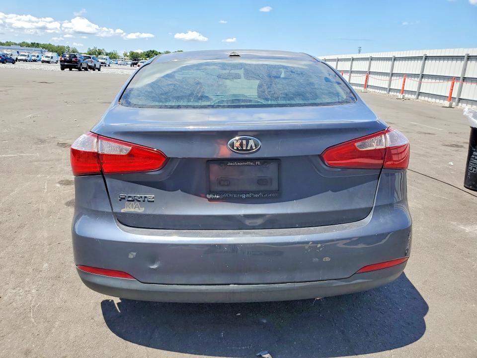 2016 Kia Forte მანქანა იყიდება აუქციონზე, vin: KNAFK4A61G5613138, აუქციონის ნომერი: 56451016