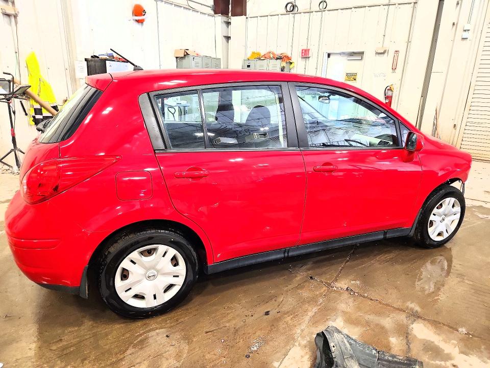 2010 Nissan Versa მანქანა იყიდება აუქციონზე, vin: 3N1BC1CP7AL444952, აუქციონის ნომერი: 55705326