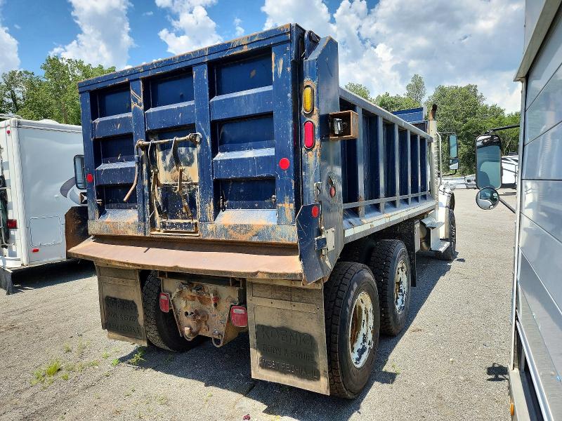 53832456 :رقم المزاد ، 3ALHCYCY0FDGM0128 vin ، 2015 Freightliner M2 مزاد بيع