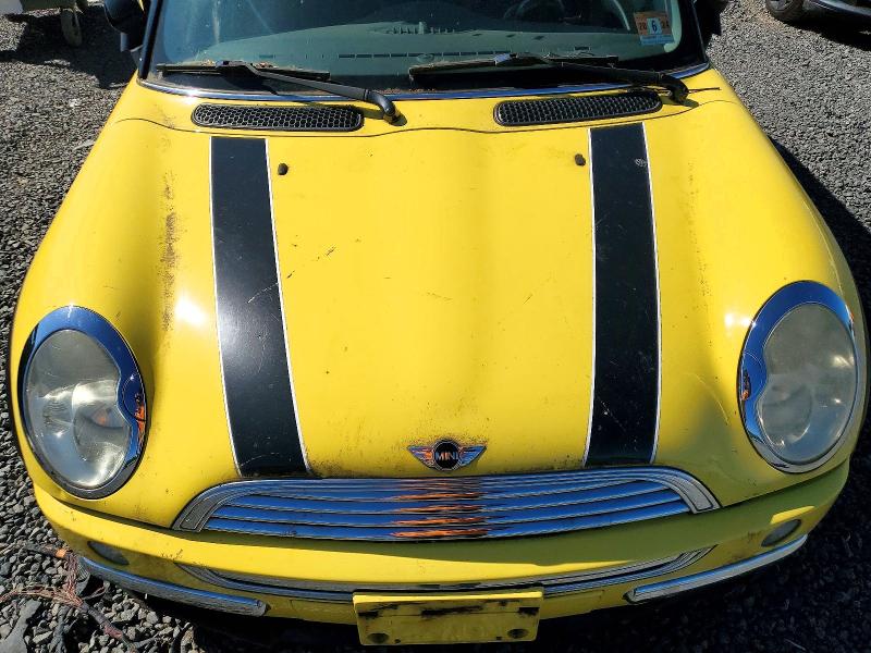 2004 Mini Cooper მანქანა იყიდება აუქციონზე, vin: WMWRC33424TJ59649, აუქციონის ნომერი: 56468416