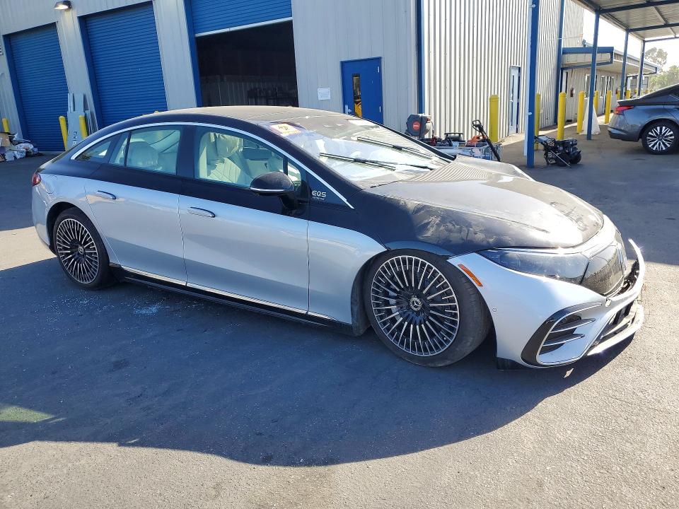 56334436 :رقم المزاد ، W1KCG4EB7NA016049 vin ، 2022 Mercedes-benz Eqs Sedan مزاد بيع