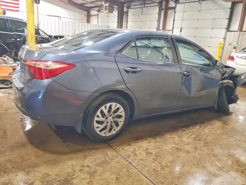 2018 Toyota Corolla მანქანა იყიდება აუქციონზე, vin: 2T1BURHE5JC095891, აუქციონის ნომერი: 57885486