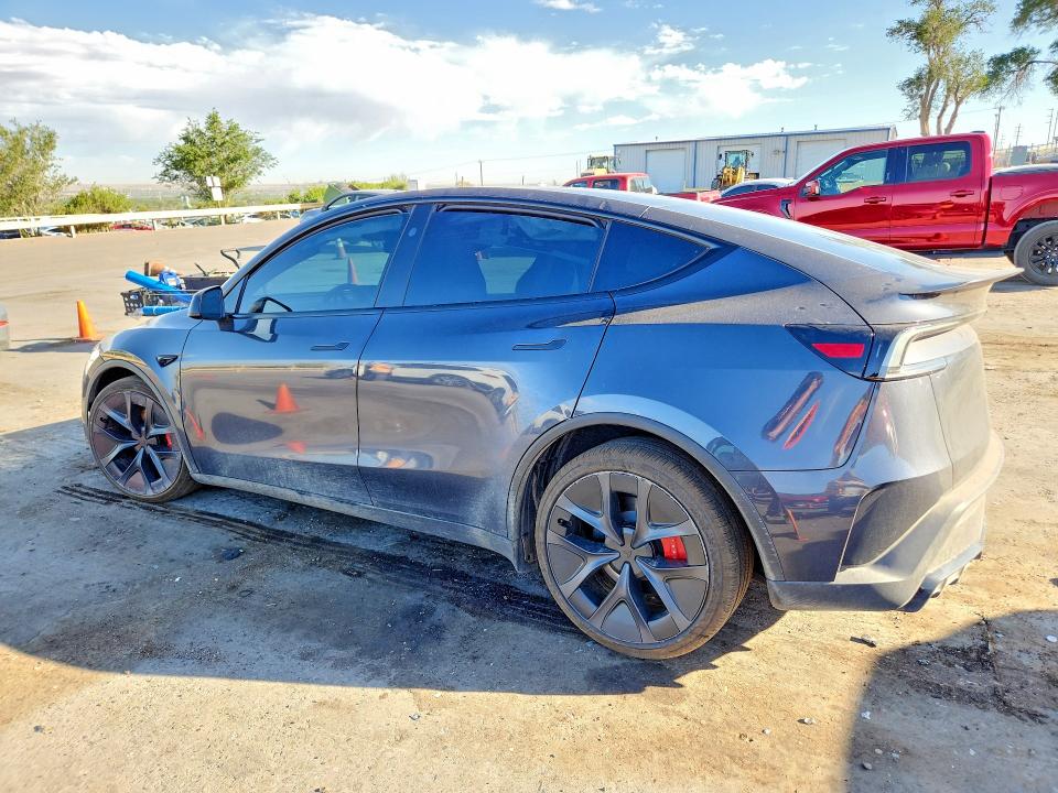 58515006 :رقم المزاد ، 7SAYGDET2TA670048 vin ، 2026 Tesla Model Y مزاد بيع