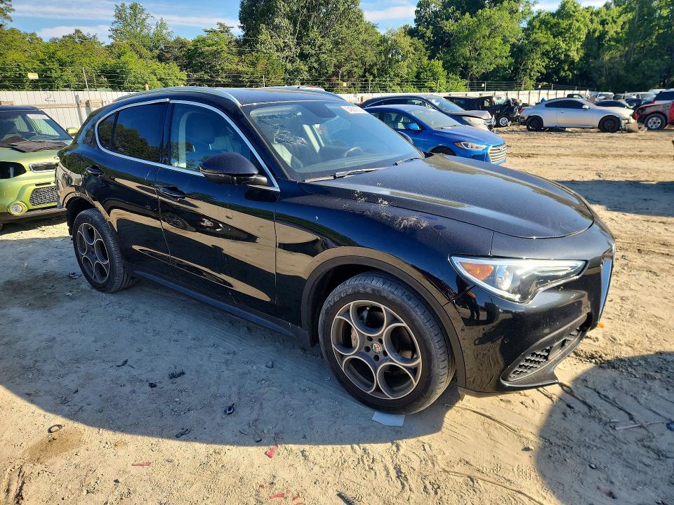 54687366 :رقم المزاد ، ZASFAKAN0J7B70291 vin ، 2018 Alfa Romeo Stelvio مزاد بيع