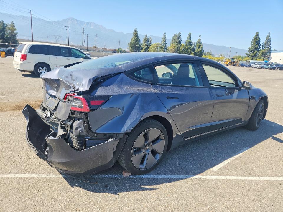 2022 Tesla Model 3 მანქანა იყიდება აუქციონზე, vin: 5YJ3E1EA0NF350100, აუქციონის ნომერი: 55618886