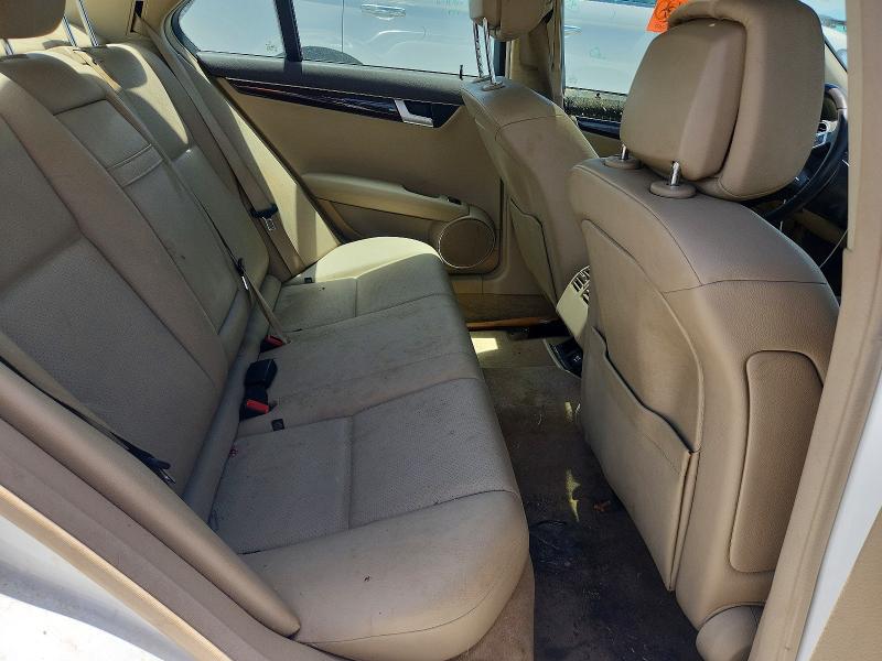 2013 Mercedes-benz C მანქანა იყიდება აუქციონზე, vin: WDDGF4HB4DA783145, აუქციონის ნომერი: 57003806