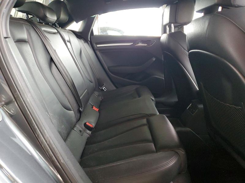 Продажа на аукционе авто 2018 Audi A3, vin: WAUAUGFF1J1040934, номер лота: 58132286