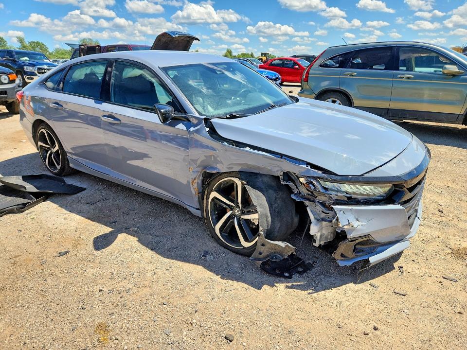 57121496 :رقم المزاد ، 1HGCV3F28NA046994 vin ، 2022 Honda Accord مزاد بيع