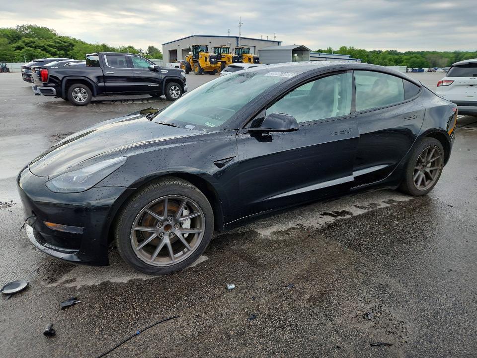 2022 Tesla Model 3 მანქანა იყიდება აუქციონზე, vin: 5YJ3E1EA2NF368484, აუქციონის ნომერი: 58647486