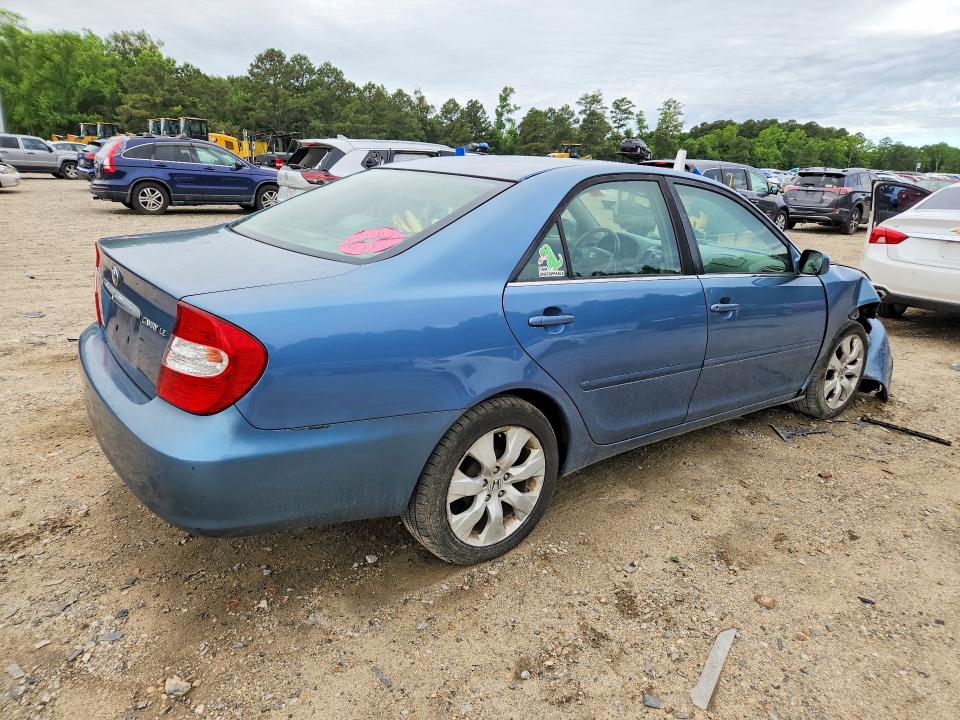 2002 Toyota Camry მანქანა იყიდება აუქციონზე, vin: 4T1BE32K02U621630, აუქციონის ნომერი: 57336806
