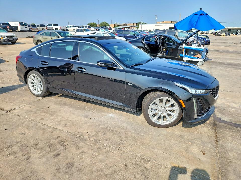 58162596 :رقم المزاد ، 1G6DW5RK0M0145288 vin ، 2021 Cadillac Ct5 مزاد بيع