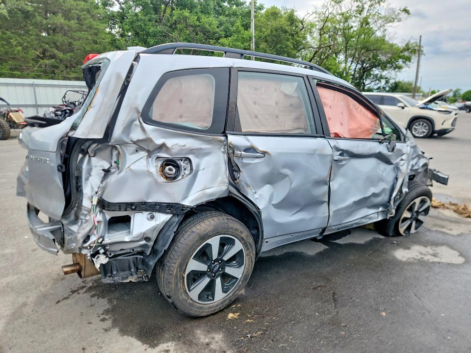 2018 Subaru Forester მანქანა იყიდება აუქციონზე, vin: JF2SJABC7JH440059, აუქციონის ნომერი: 56288546