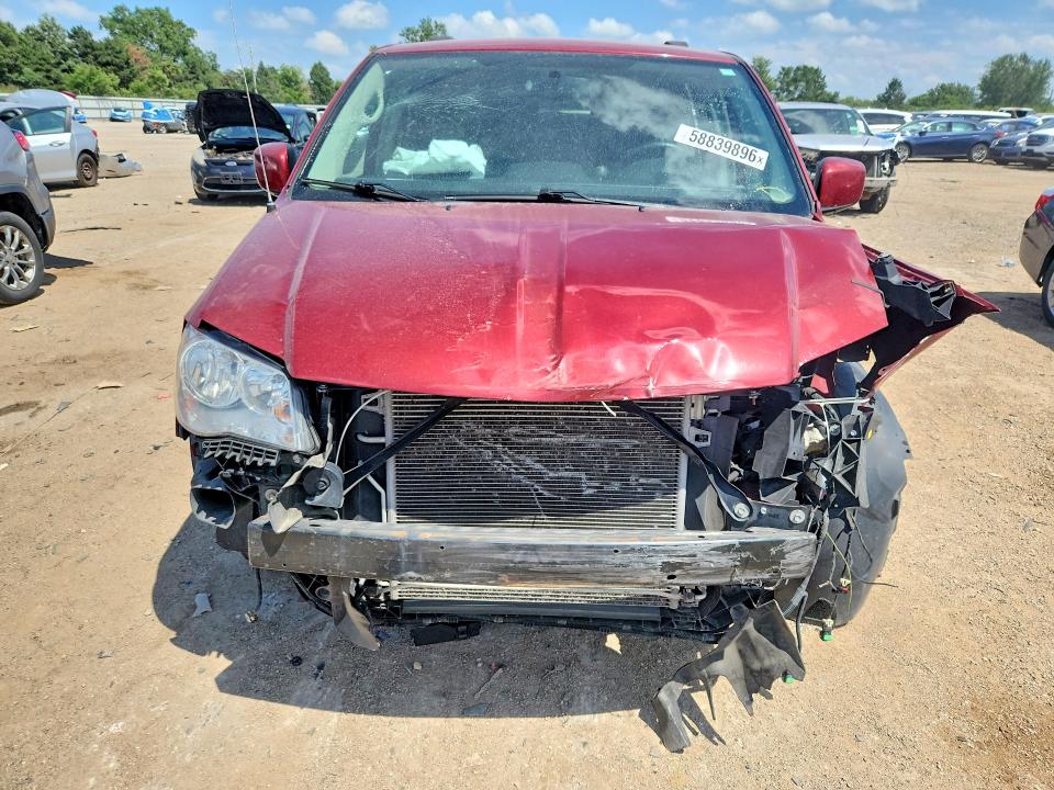 58839896 :رقم المزاد ، 2C4RC1BG6FR644325 vin ، 2015 Chrysler Town & Country مزاد بيع