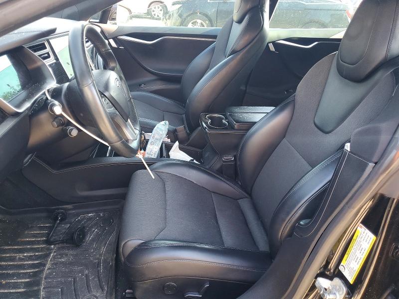 57883106 :رقم المزاد ، 5YJSA1E14HF231090 vin ، 2017 Tesla Model S مزاد بيع