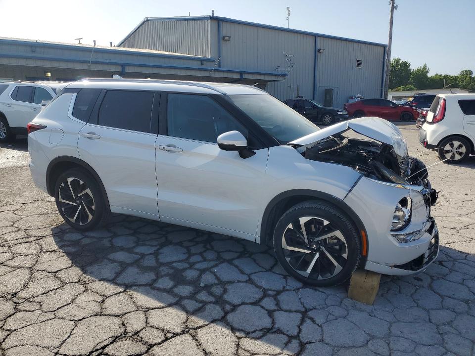 Продажа на аукционе авто 2022 Mitsubishi Outlander, vin: JA4J3VA88NZ009717, номер лота: 59191986