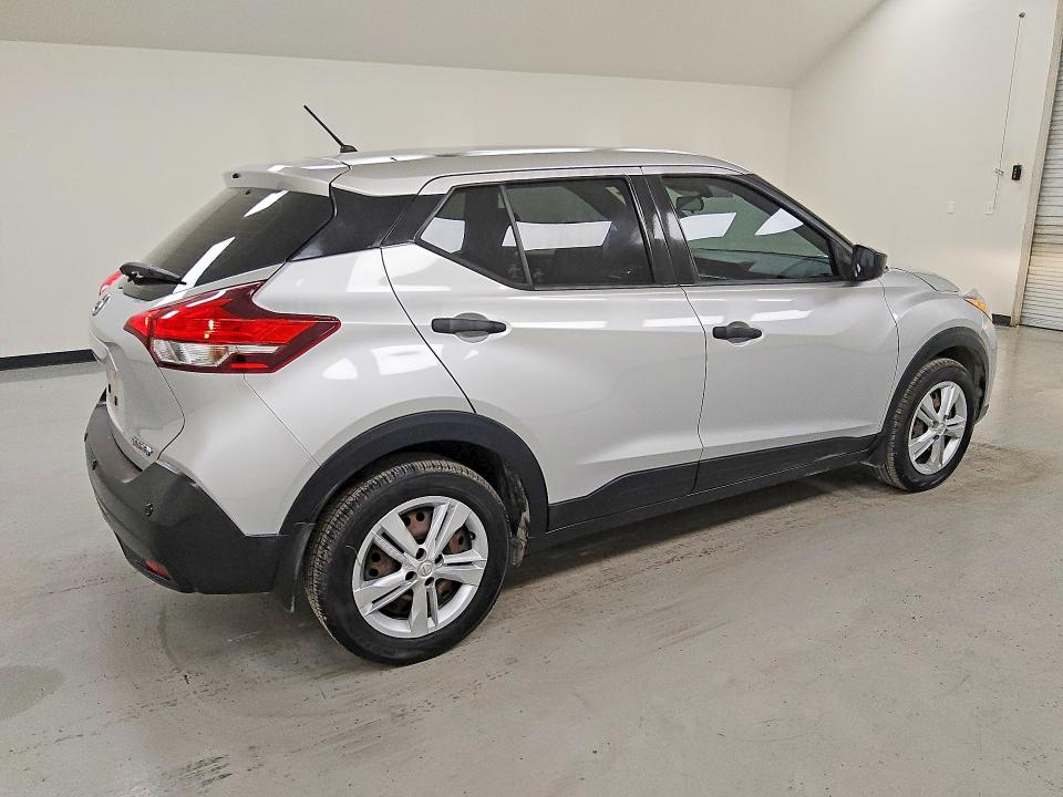 56855286 :رقم المزاد ، 3N1CP5BVXLL527861 vin ، 2020 Nissan Kicks مزاد بيع