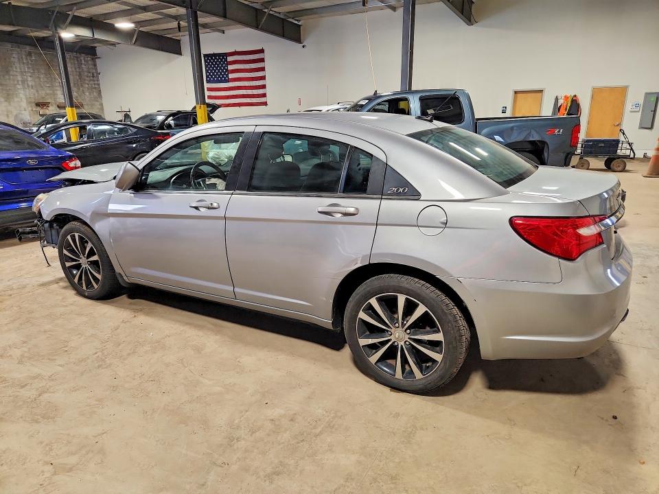 Продаж на аукціоні авто 2013 Chrysler 200, vin: 1C3CCBBB4DN579778, номер лоту: 56287496