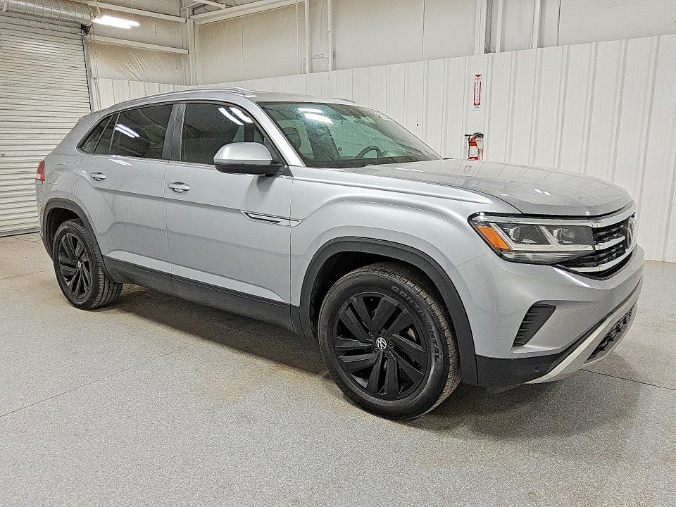 57562146 :رقم المزاد ، 1V2HE2CA0NC217511 vin ، 2022 Volkswagen Atlas Cross Sport مزاد بيع
