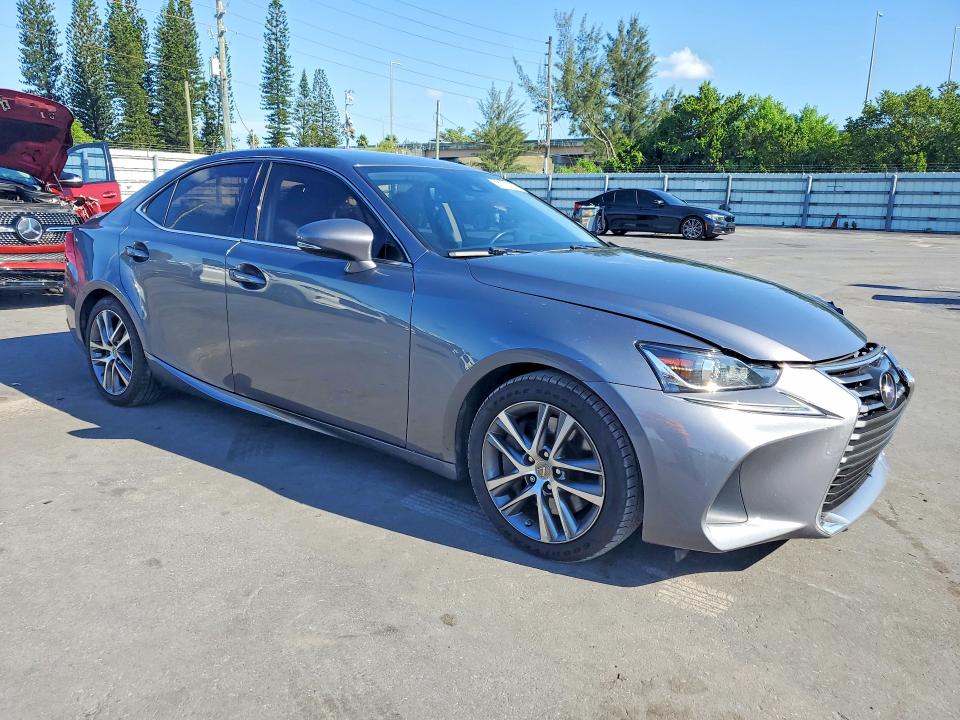 58656476 :رقم المزاد ، JTHBA1D22J5078905 vin ، 2018 Lexus Is مزاد بيع