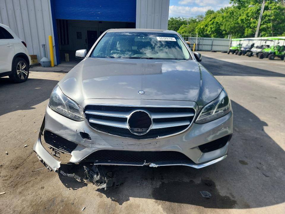 55328796 :رقم المزاد ، WDDHF5KB7FB151451 vin ، 2015 Mercedes-benz E مزاد بيع