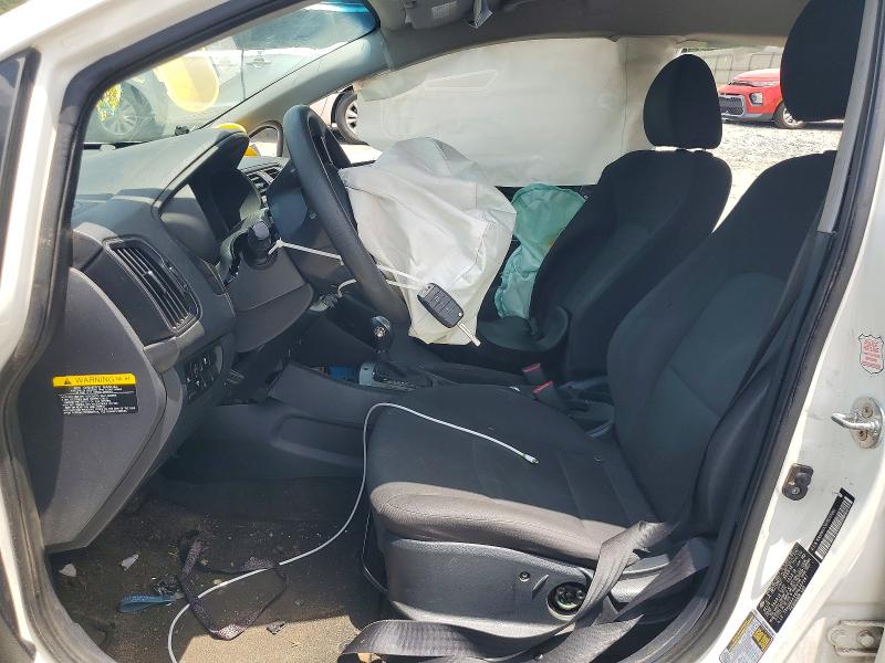 56220166 :رقم المزاد ، KNADM4A38H6037261 vin ، 2017 Kia Rio مزاد بيع