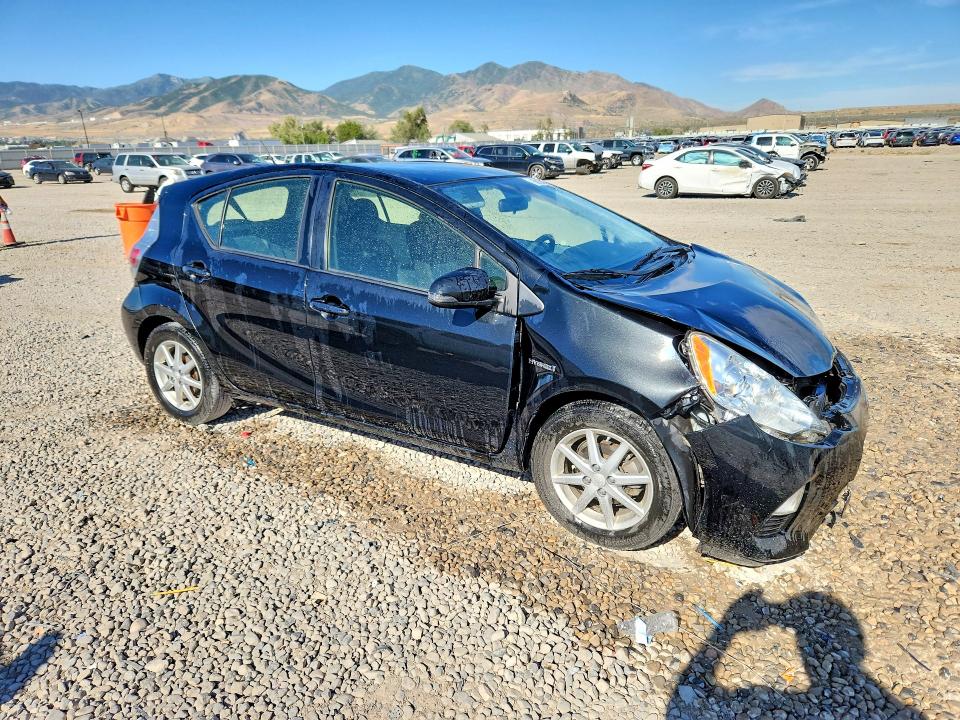 Продажа на аукционе авто 2014 Toyota Prius C, vin: JTDKDTB30E1567865, номер лота: 58154266