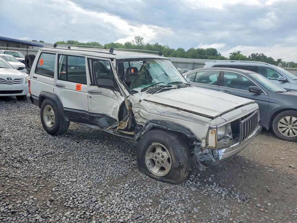 55725676 :رقم المزاد ، 1JCMR7847JT244508 vin ، 1988 Jeep Cherokee مزاد بيع