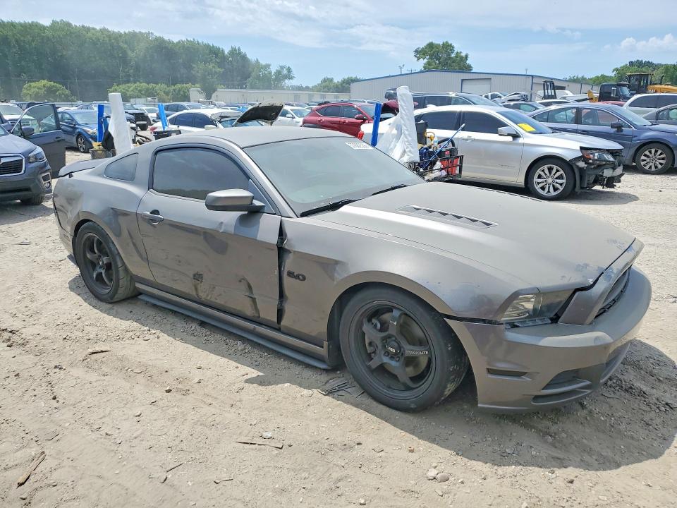 57882536 :رقم المزاد ، 1ZVBP8CF9E5252324 vin ، 2014 Ford Mustang مزاد بيع