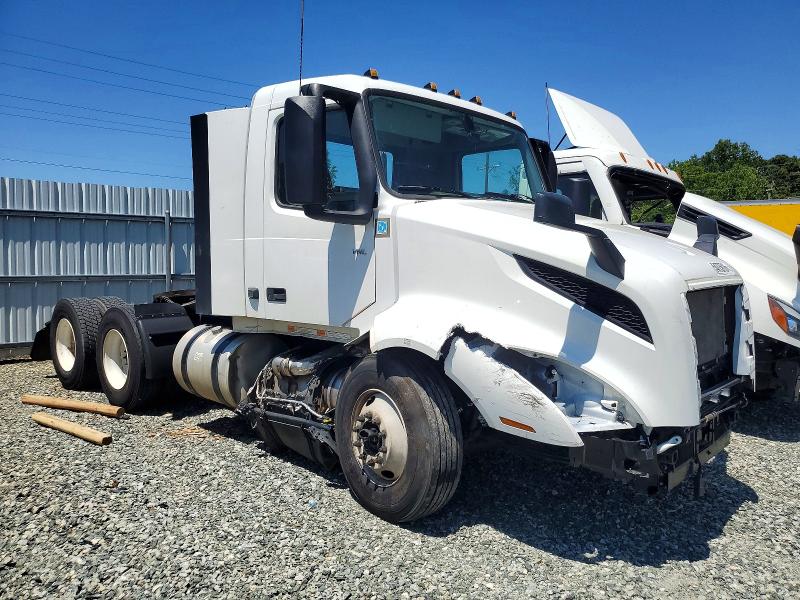 Aukcja sprzedaży 2025 Volvo Vnl, vin: 4V4NC9EH7SN671272, numer aukcji: 54775716