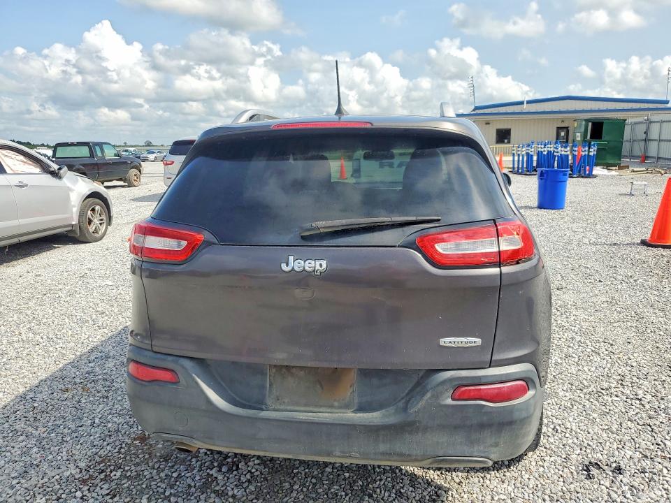 58906826 :رقم المزاد ، 1C4PJLLB4JD509870 vin ، 2018 Jeep Cherokee مزاد بيع