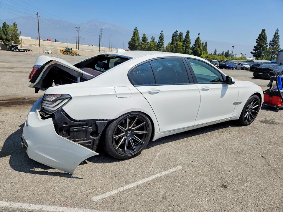 2013 Bmw 740 მანქანა იყიდება აუქციონზე, vin: WBAYA6C50DD143813, აუქციონის ნომერი: 58877556