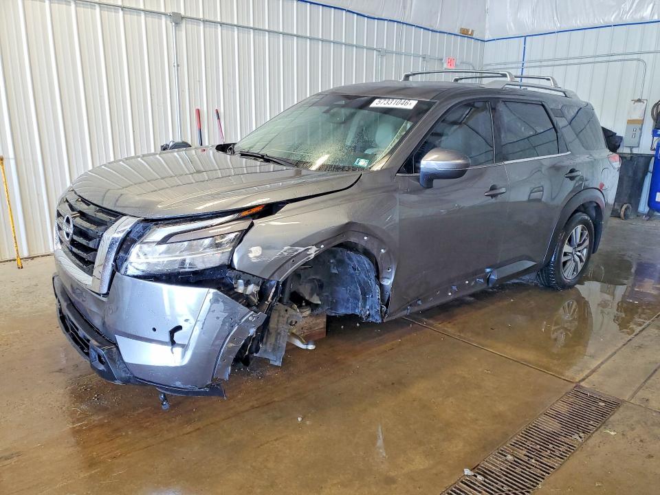 57331046 :رقم المزاد ، 5N1DR3CC1NC220988 vin ، 2022 Nissan Pathfinder مزاد بيع