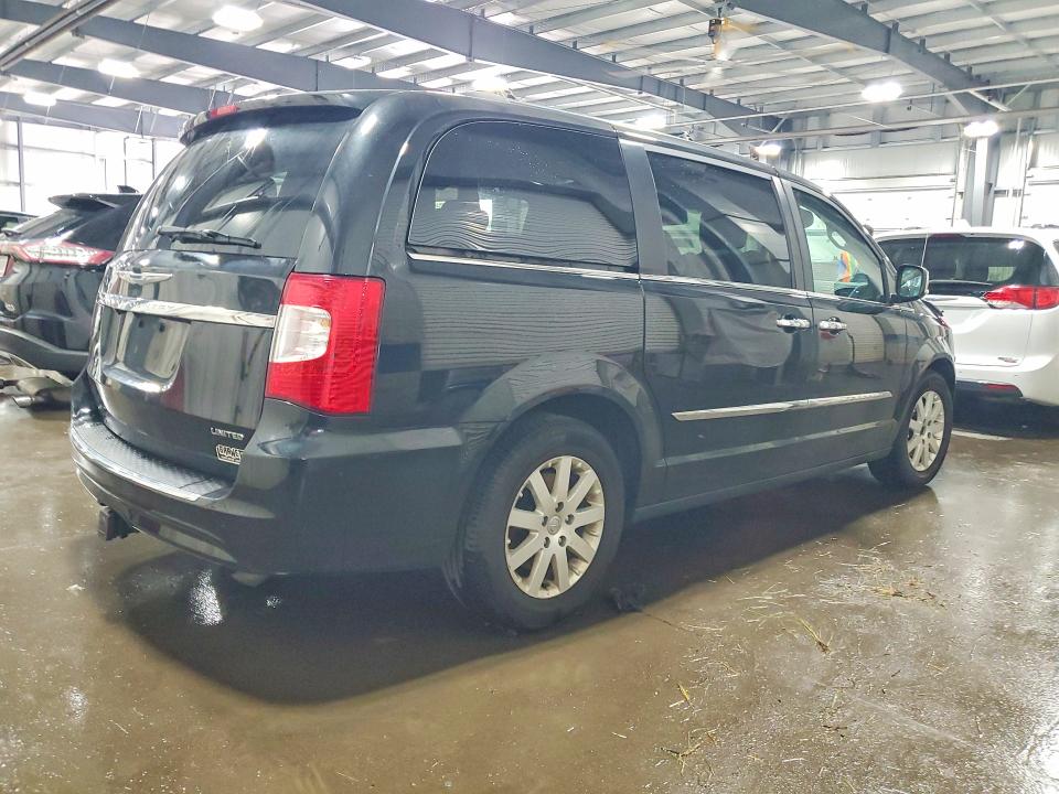 2016 Chrysler Town & Country მანქანა იყიდება აუქციონზე, vin: 2C4RC1GG1GR240701, აუქციონის ნომერი: 58331536