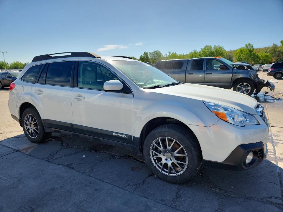 55841496 :رقم المزاد ، 4S4BRCKC6E3284078 vin ، 2014 Subaru Outback مزاد بيع