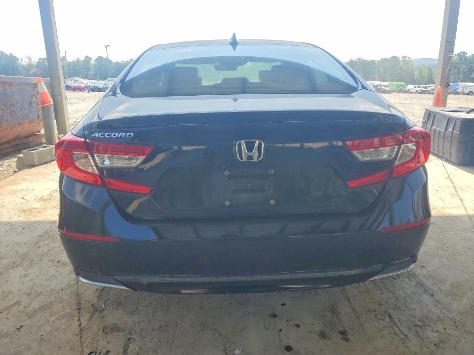 2018 Honda Accord მანქანა იყიდება აუქციონზე, vin: 1HGCV1F51JA073804, აუქციონის ნომერი: 56157546