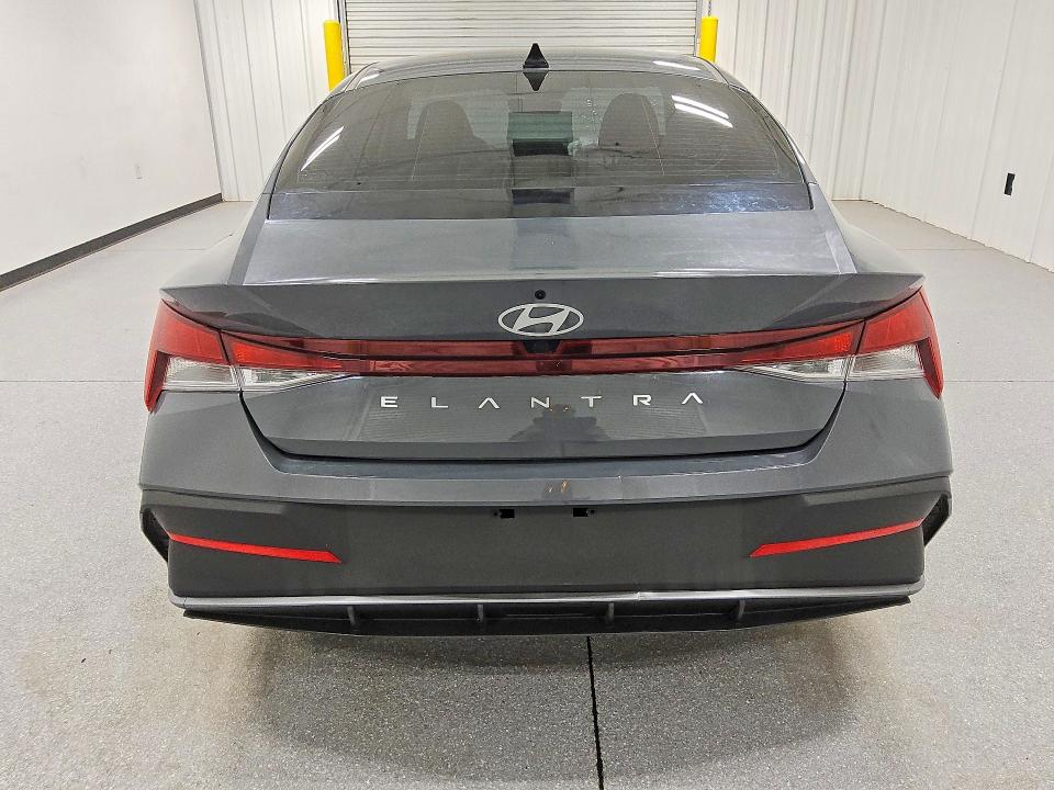 Продаж на аукціоні авто 2024 Hyundai Elantra, vin: KMHLM4DG7RU805673, номер лоту: 57111896