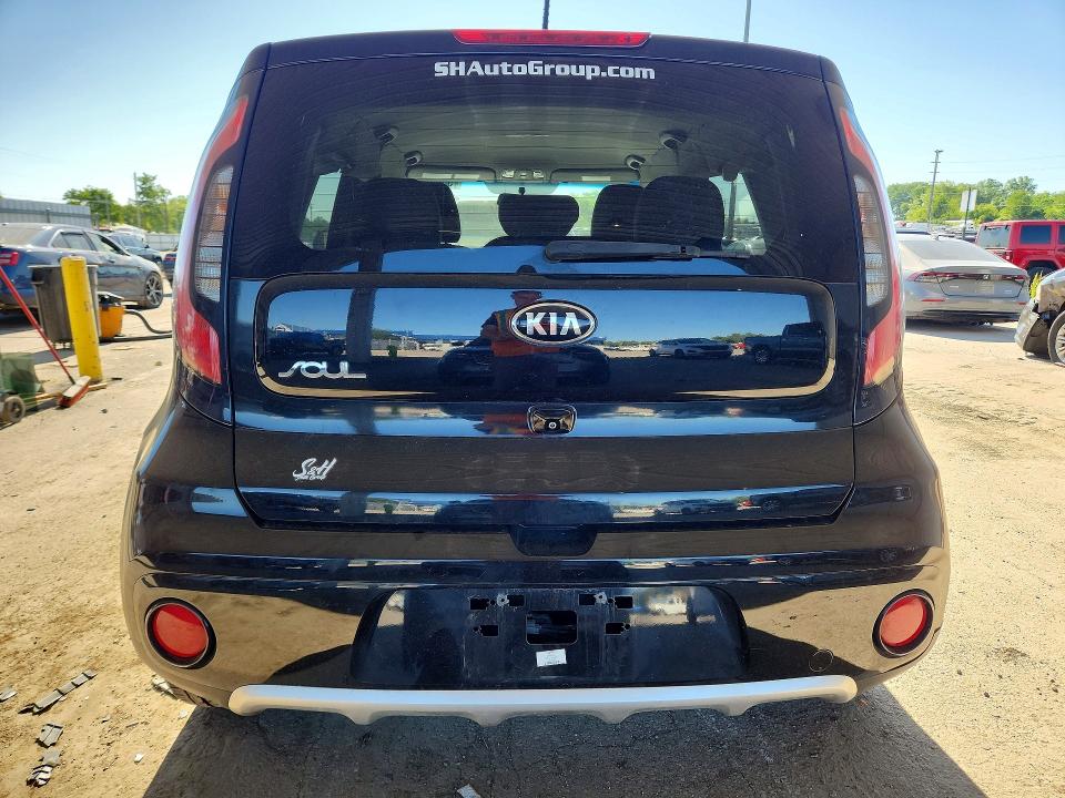 2018 Kia Soul მანქანა იყიდება აუქციონზე, vin: KNDJP3A50J7610176, აუქციონის ნომერი: 55608666