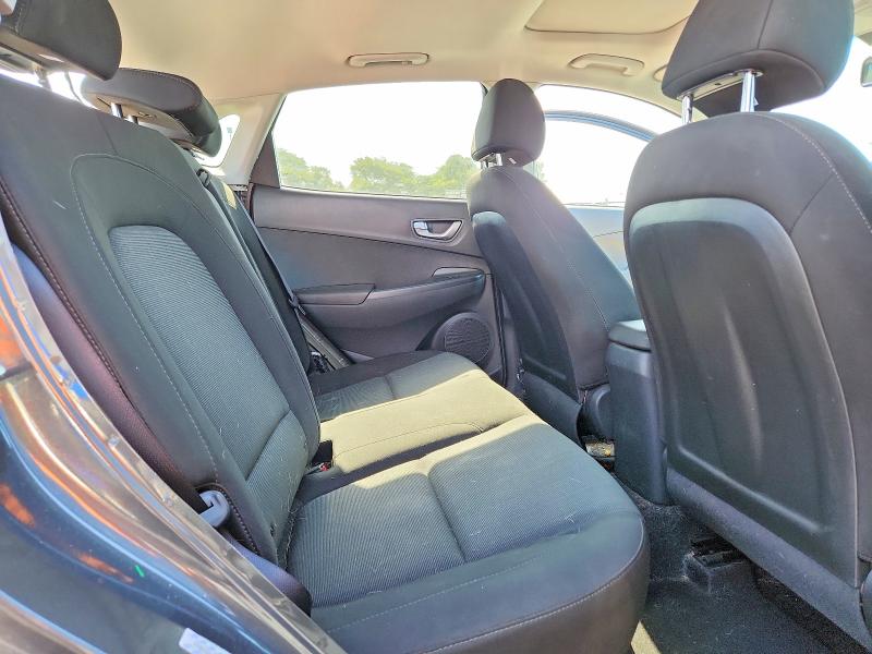 57371826 :رقم المزاد ، KM8K32AB5NU860404 vin ، 2022 Hyundai Kona مزاد بيع